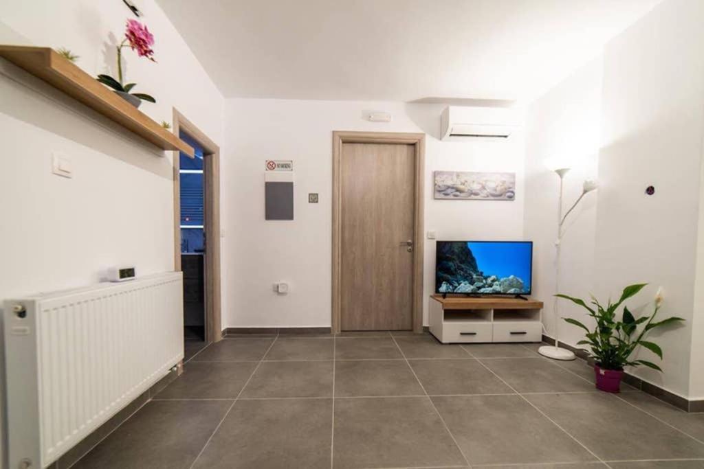 Brand New Aprt With Backyard In Lycabettus Hill ! Daire Atina Dış mekan fotoğraf