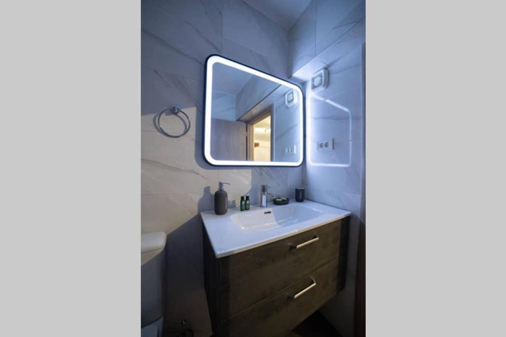Brand New Aprt With Backyard In Lycabettus Hill ! Daire Atina Dış mekan fotoğraf